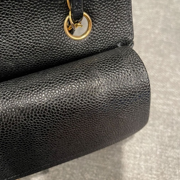 Chanel medium caviar classic bag - Picture 7 of 12
